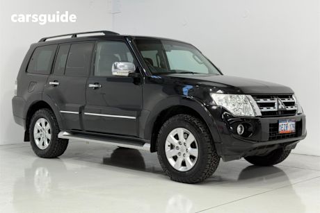 Black 2012 Mitsubishi Pajero Wagon Glx Lwb (4X4)
