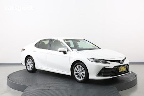 White 2024 Toyota Camry Sedan Ascent