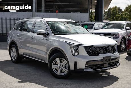 Silver 2024 Kia Sorento Wagon S 7 Seat