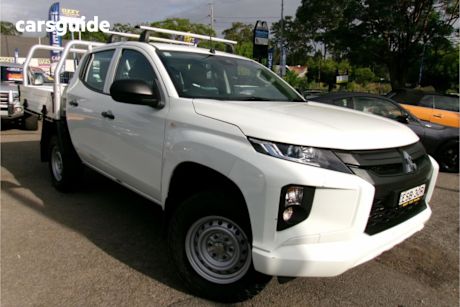 White 2022 Mitsubishi Triton Double Cab Pick Up Glx (4X4)