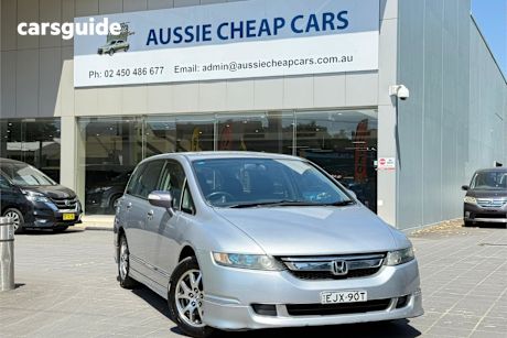 Silver 2007 Honda Odyssey Wagon Luxury