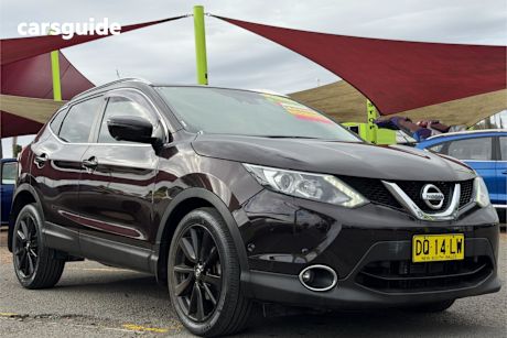 Purple 2015 Nissan Qashqai Wagon Tl