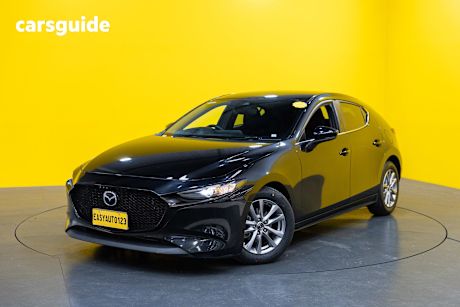 Black 2019 Mazda 3 Hatchback G20 Pure