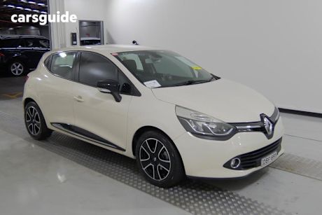 White 2015 Renault Clio Hatchback Expression