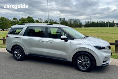 Silver 2022 Kia Carnival Wagon S