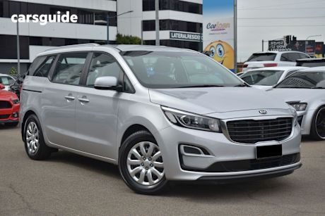 Silver 2019 Kia Carnival Wagon S