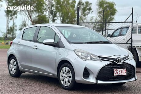 Silver 2015 Toyota Yaris Hatchback Ascent