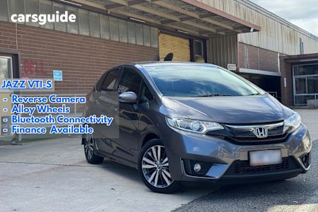 Grey 2017 Honda Jazz Hatchback Vti-S