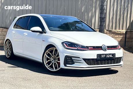 White 2019 Volkswagen Golf Hatchback Gti