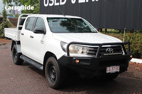 White 2018 Toyota Hilux Dual Cab Chassis Sr (4X4)