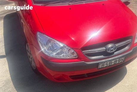 Red 2010 Hyundai Getz Hatchback S