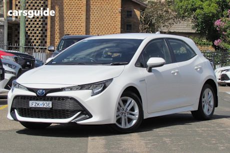 White 2019 Toyota Corolla Hatchback Ascent Sport (Hybrid)