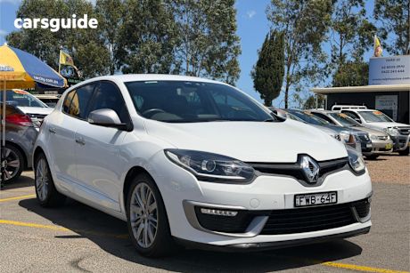 White 2016 Renault Megane Hatchback Gt-Line