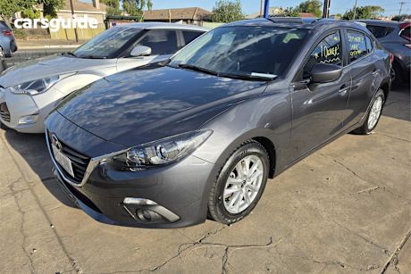 Grey 2015 Mazda 3 Sedan Maxx