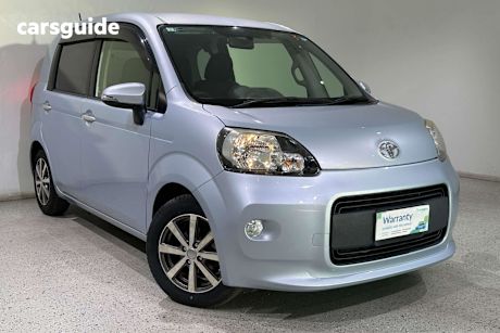 Blue 2015 Toyota Porte Hatch (NO BADGE)