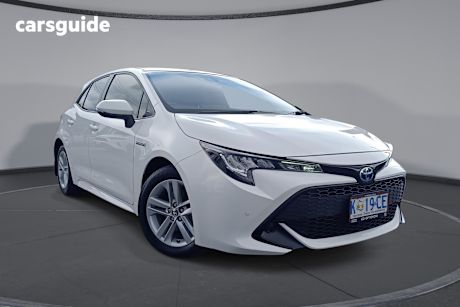 White 2021 Toyota Corolla Hatchback Ascent Sport Hybrid