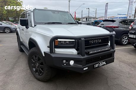 White 2025 Toyota Landcruiser Prado Wagon Altitude
