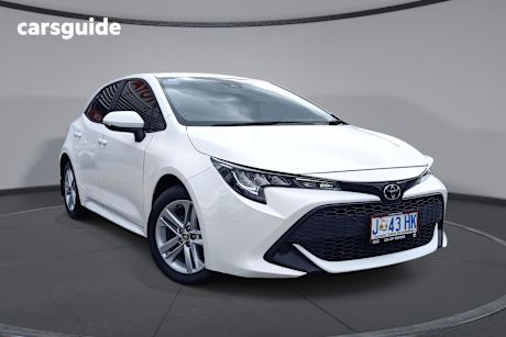 White 2020 Toyota Corolla Hatchback Ascent Sport