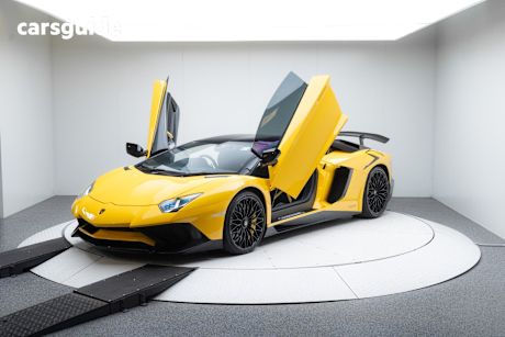 Yellow 2016 Lamborghini Aventador Coupe Lp700-4
