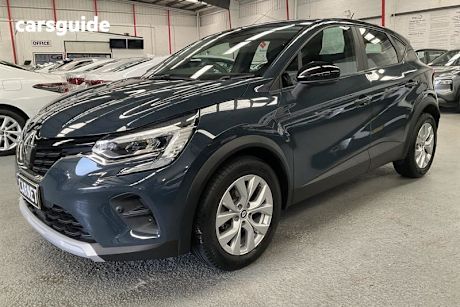 Blue 2023 Renault Captur Wagon Life