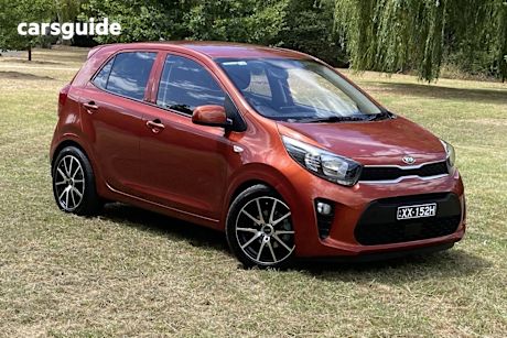 Orange 2017 Kia Picanto Hatchback Si