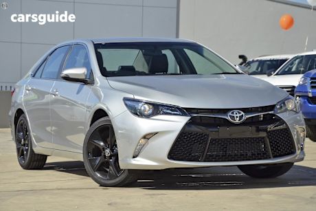 Silver 2016 Toyota Camry Sedan Atara Sx