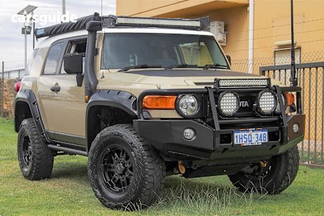 Beige 2013 Toyota FJ Cruiser Wagon