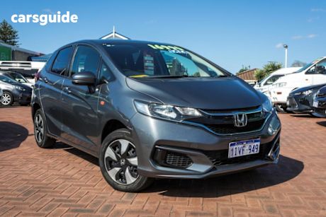 Grey 2017 Honda Fit Hatch (HYBRID) GP6