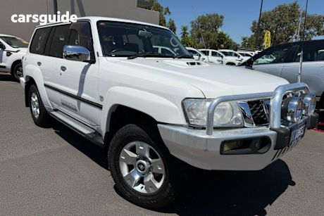 White 2011 Nissan Patrol Wagon St (4X4)