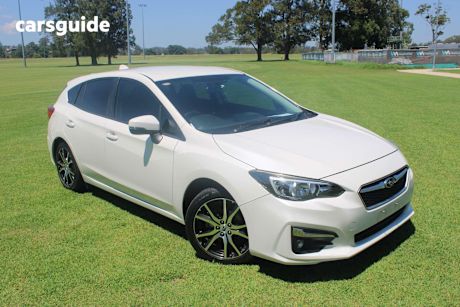 2017 Subaru Impreza Hatchback 2.0L (Awd)