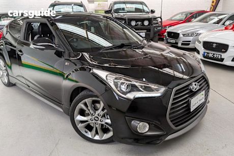 Black 2015 Hyundai Veloster Coupe Sr Turbo