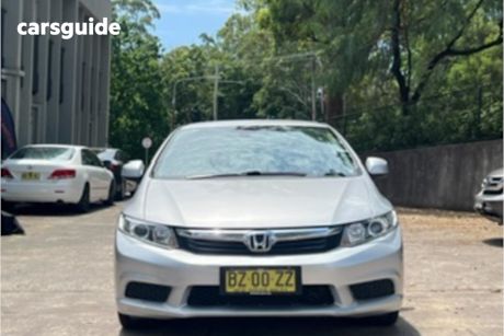 Silver 2014 Honda Civic Sedan Vti-L