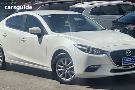 White 2018 Mazda 3 Sedan Maxx Sport (5Yr)