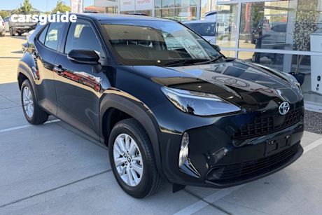 Black 2023 Toyota Yaris Cross Wagon Gx Hybrid