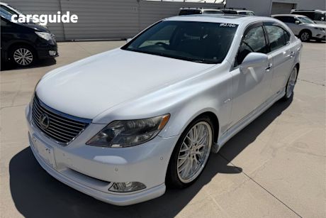White 2007 Lexus LS Sedan HYBRID