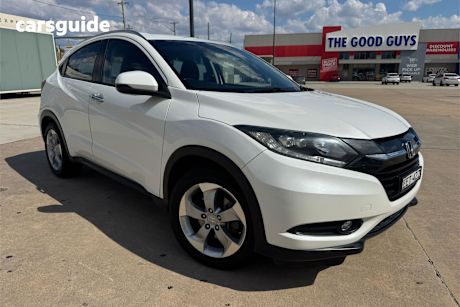 White 2015 Honda HR-V Wagon Vti-S