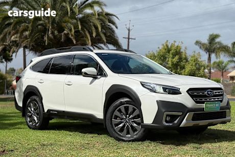 White 2022 Subaru Outback Wagon Awd