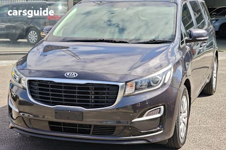 Grey 2018 Kia Carnival Wagon S