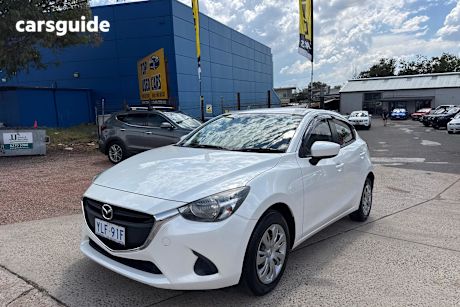 White 2016 Mazda 2 Hatchback Neo