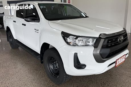 White 2022 Toyota Hilux Double Cab Pick Up Sr Hi-Rider (4X2)