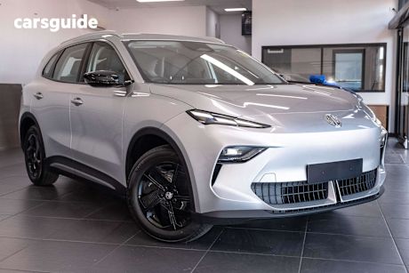 Silver 2025 MG MGS5 EV Wagon Excite 49