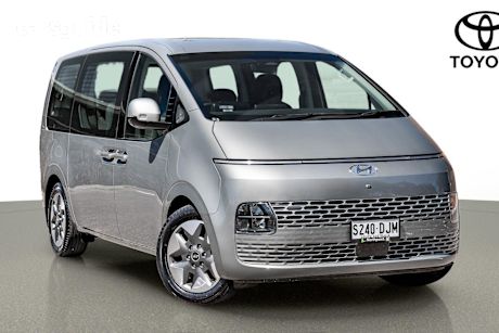 Grey 2022 Hyundai Staria Wagon
