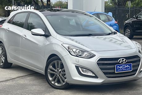 Silver 2015 Hyundai I30 Hatchback Premium 1.6 Crdi