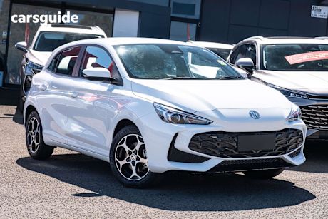 White 2025 MG MG3 Hatchback Excite