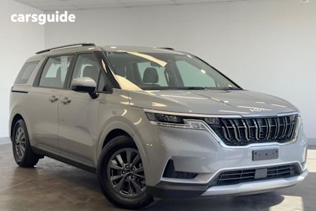 Silver 2022 Kia Carnival Wagon S