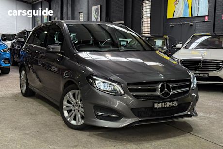 Grey 2015 Mercedes-Benz B180 Hatchback