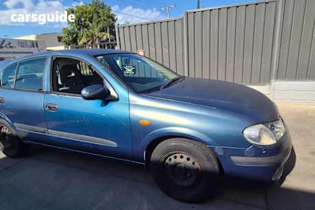 Blue 2001 Nissan Pulsar Hatchback St