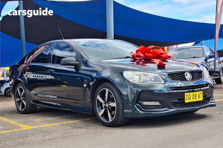 Green 2016 Holden Commodore Sedan Sv6 Black Pack