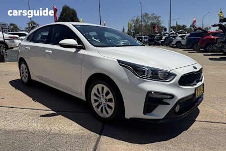 White 2020 Kia Cerato Hatchback S