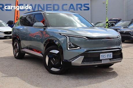 Green 2025 Kia EV5 Wagon Earth Awd Lr Black